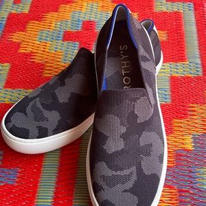 ROTHY’S!!! The Sneaker Women's Olive Camo Knit Size 6